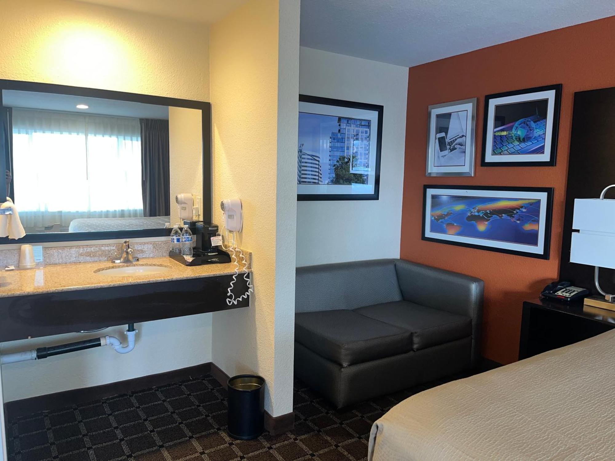 Oregon Trail Inn And Suites เลควิว ภายนอก รูปภาพ
